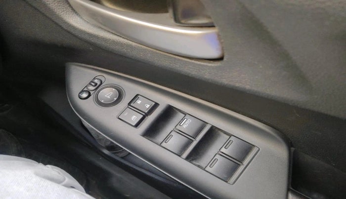 2017 Honda WR-V 1.2L I-VTEC VX MT, Petrol, Manual, 36,979 km, interior