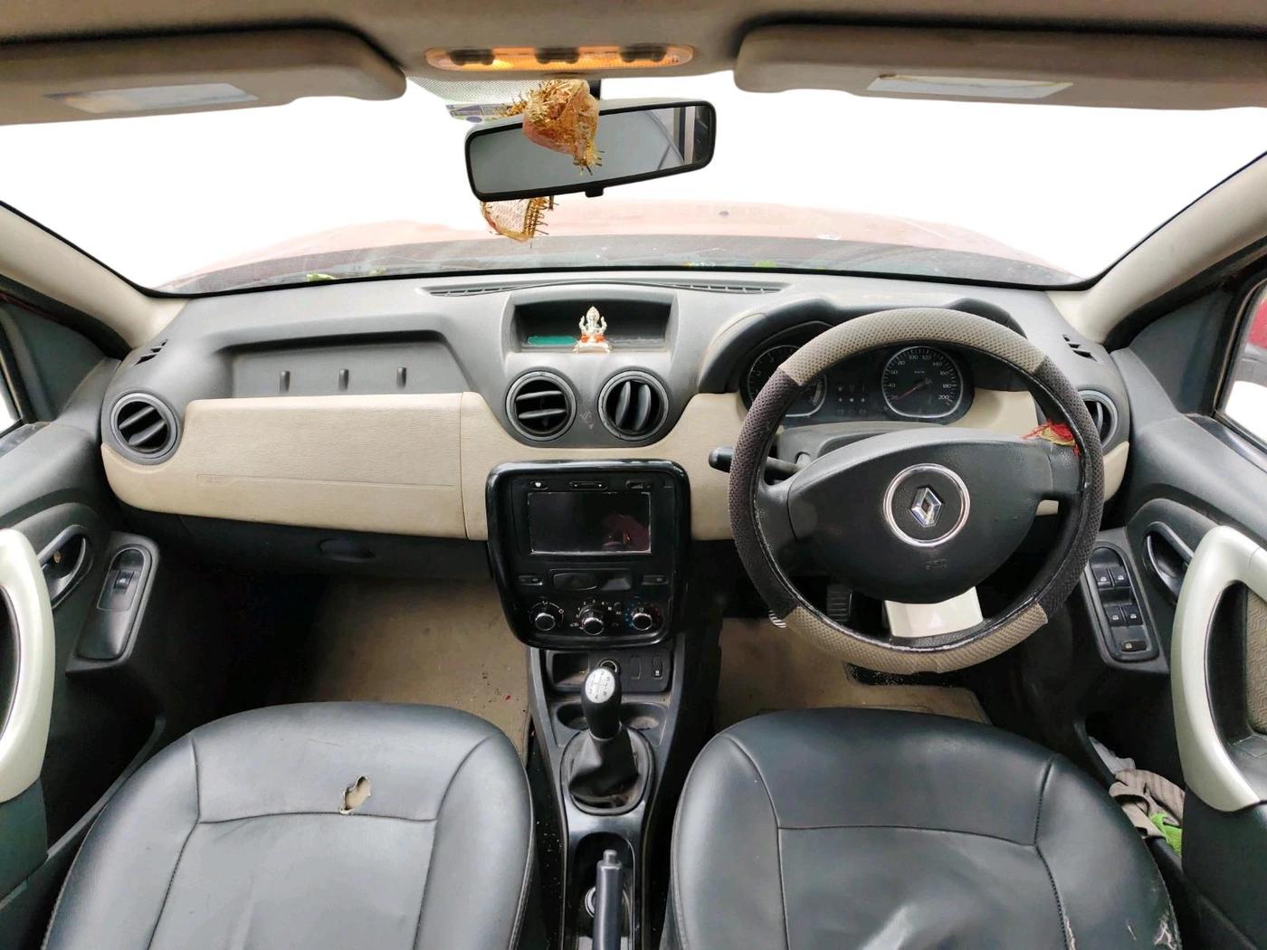 2013 Renault Duster 85 PS RXL DIESEL, Diesel, Manual, 86,422 km, interior