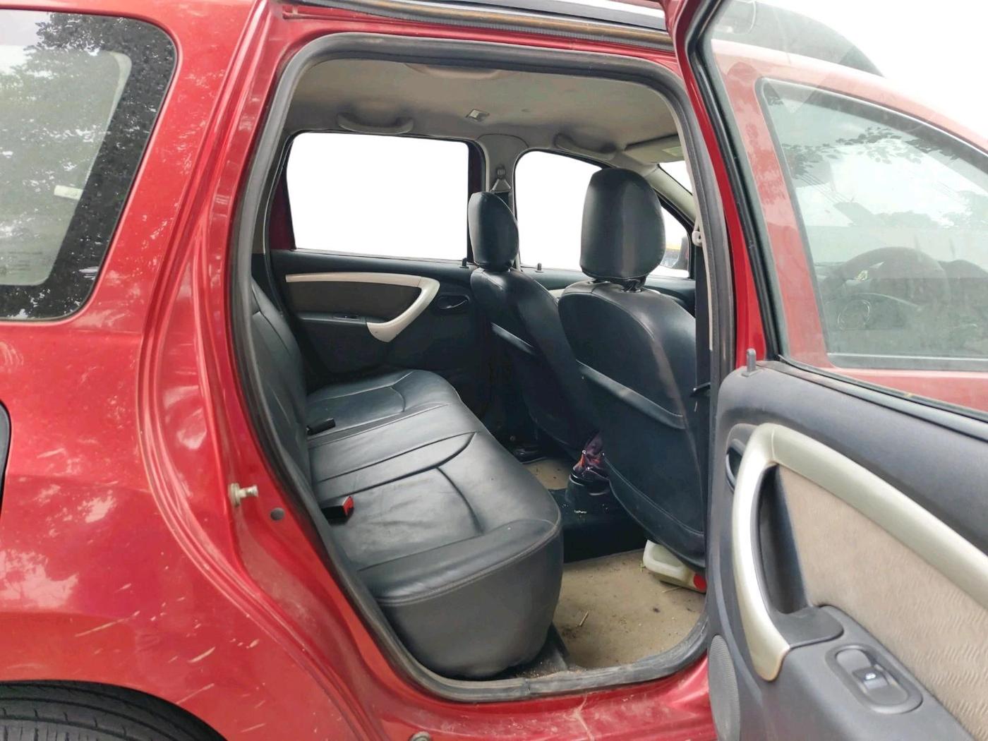 2013 Renault Duster 85 PS RXL DIESEL, Diesel, Manual, 86,422 km, interior