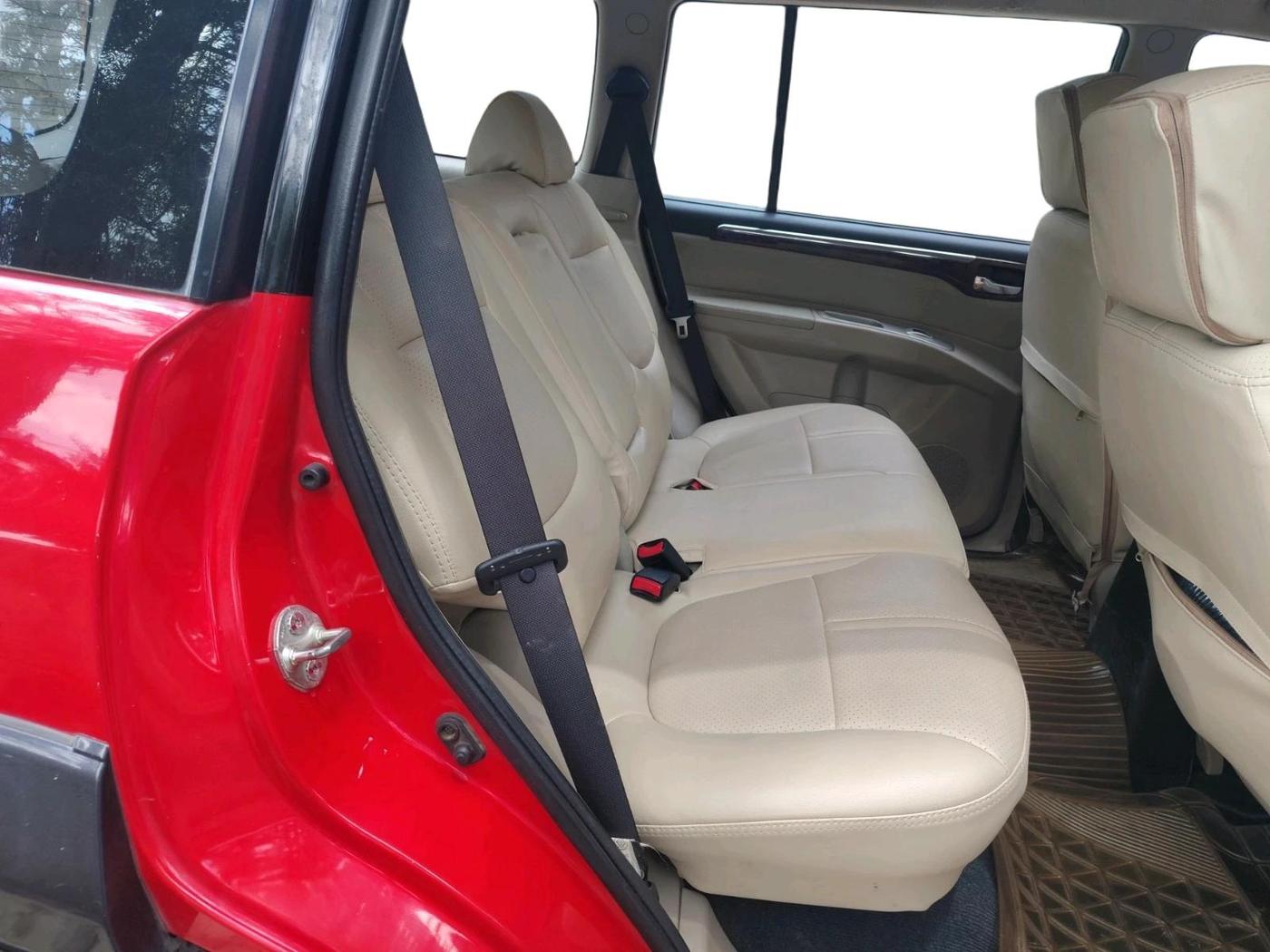 2018 Mitsubishi Pajero Sport 2.5 AT 4X2, Diesel, Automatic, 1,86,422 km, interior