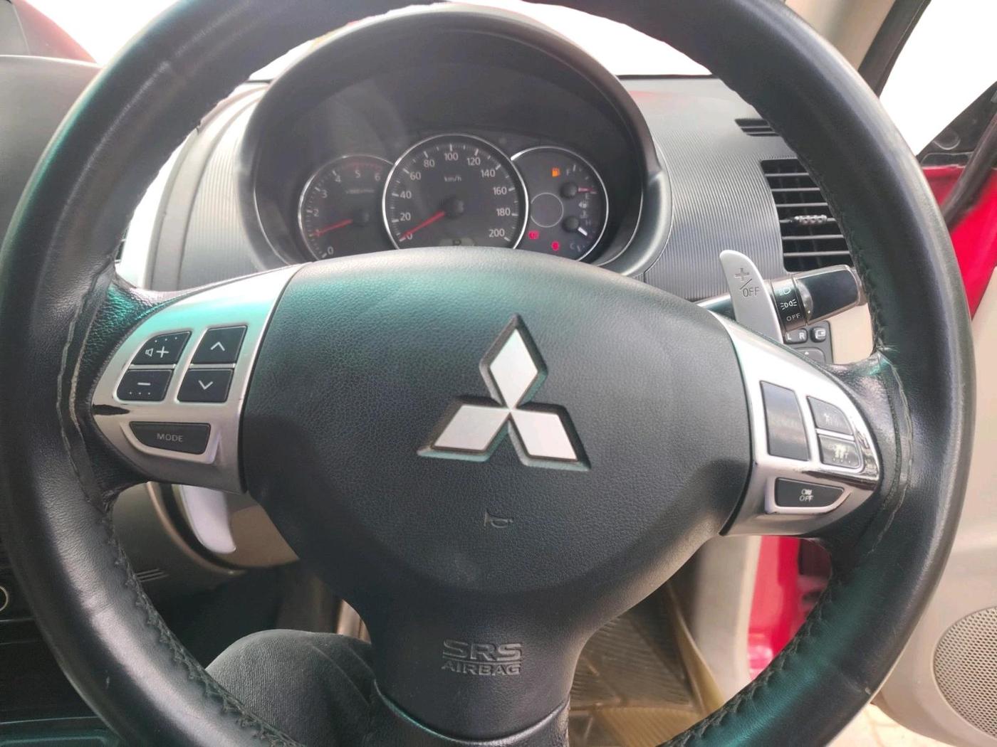 2018 Mitsubishi Pajero Sport 2.5 AT 4X2, Diesel, Automatic, 1,86,422 km, interior