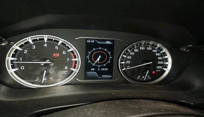 2022 Maruti Grand Vitara ALPHA SMART HYBRID, Petrol, Manual, 70,952 km, interior