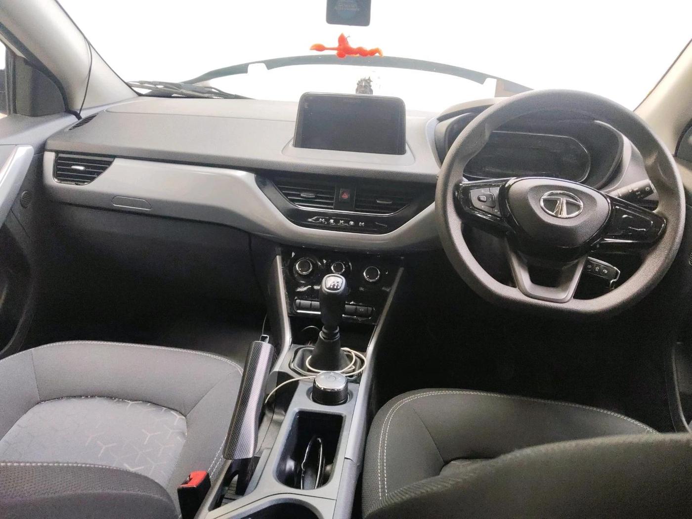 2023 Tata NEXON XM PLUS SUNROOF DIESEL, Diesel, Manual, 47,239 km, interior