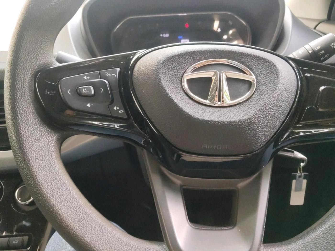 2023 Tata NEXON XM PLUS SUNROOF DIESEL, Diesel, Manual, 47,239 km, interior