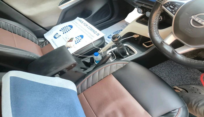 2021 Nissan MAGNITE XV MT, Petrol, Manual, 33,461 km, interior
