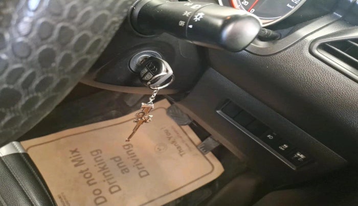 2022 Maruti Swift VXI AMT, Petrol, Automatic, 26,599 km, interior
