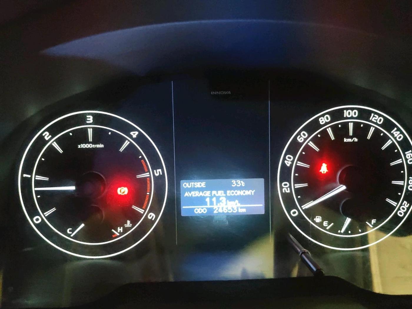 2022 Toyota Innova Crysta 2.4 GX 7 STR, Diesel, Manual, 24,653 km, interior