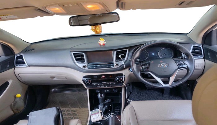 2017 Hyundai Tucson 2WD AT GL PETROL , Petrol, Automatic, 1,47,081 km, interior