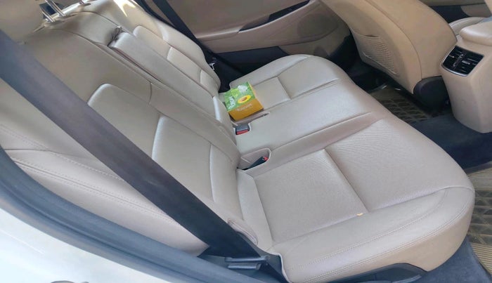 2017 Hyundai Tucson 2WD AT GL PETROL , Petrol, Automatic, 1,47,081 km, interior