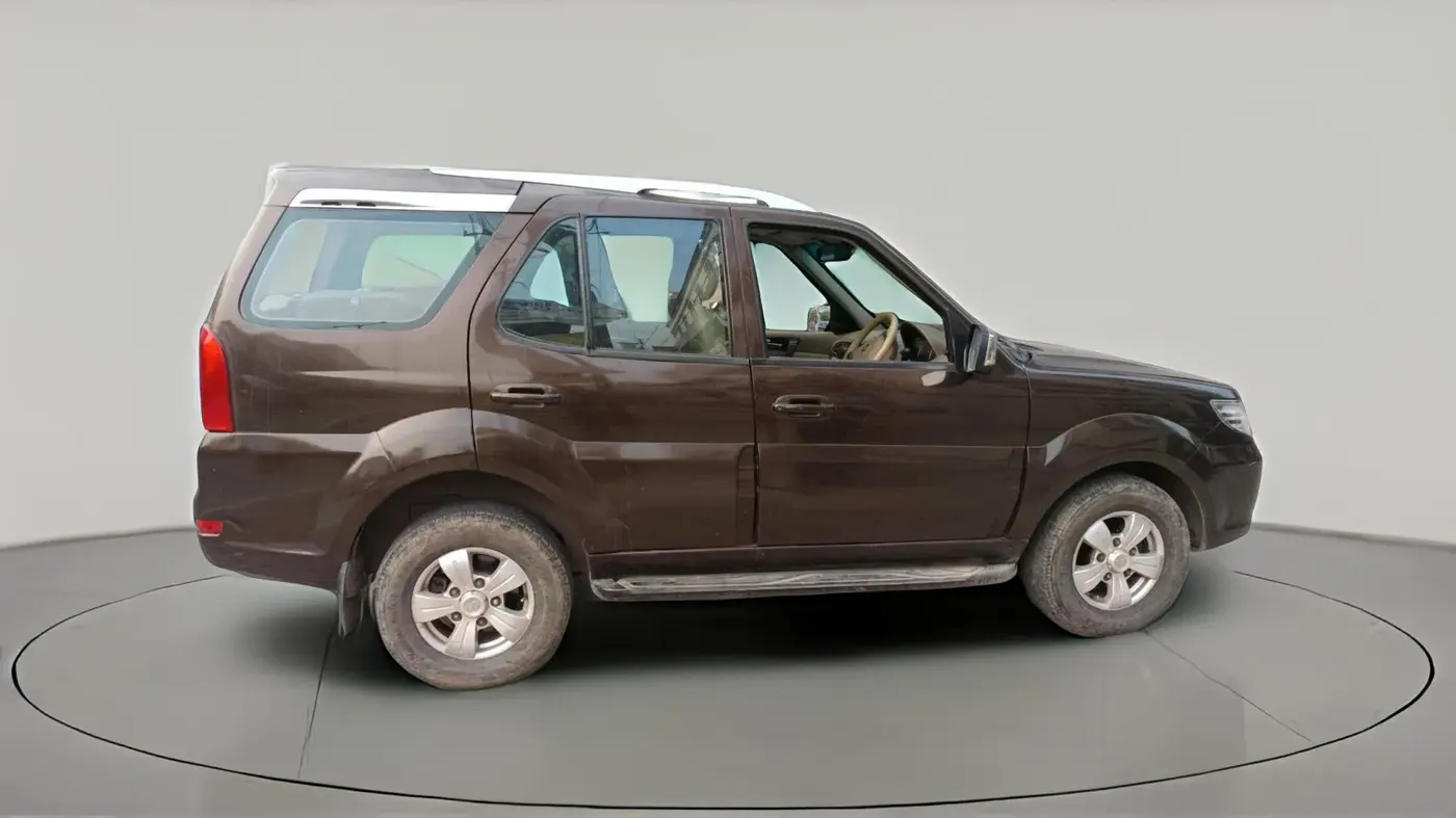 2013 Tata Safari Storme 2.2 VX 4X4, Diesel, Manual, 1,67,432 km, exterior