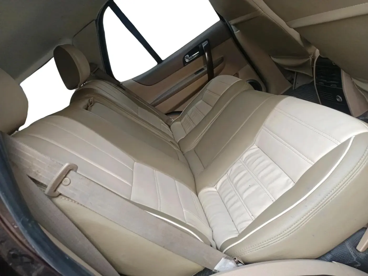 2013 Tata Safari Storme 2.2 VX 4X4, Diesel, Manual, 1,67,432 km, interior