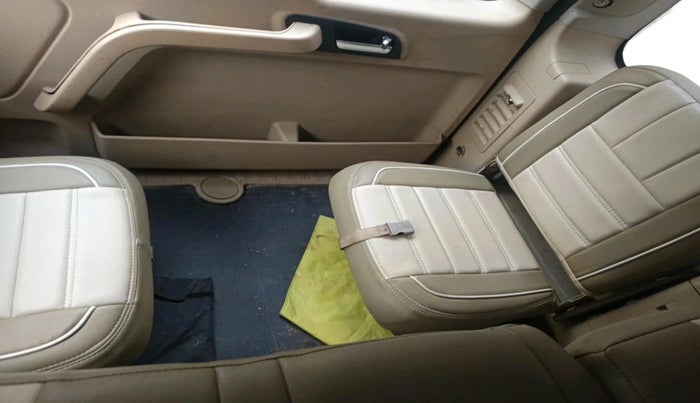 2013 Tata Safari Storme 2.2 VX 4X4, Diesel, Manual, 1,67,432 km, interior