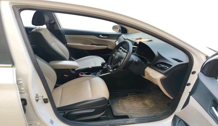 2021 Hyundai Verna SX (O)1.5 VTVT, Petrol, Manual, 39,407 km, interior