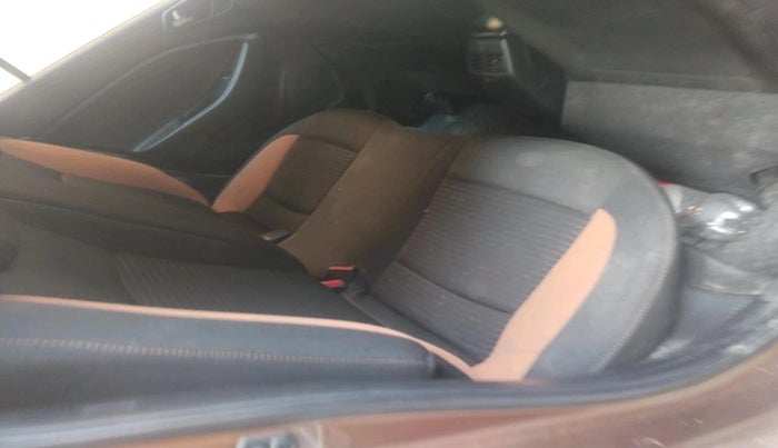 2015 Hyundai i20 Active 1.4 SX, Diesel, Manual, 1,25,356 km, interior