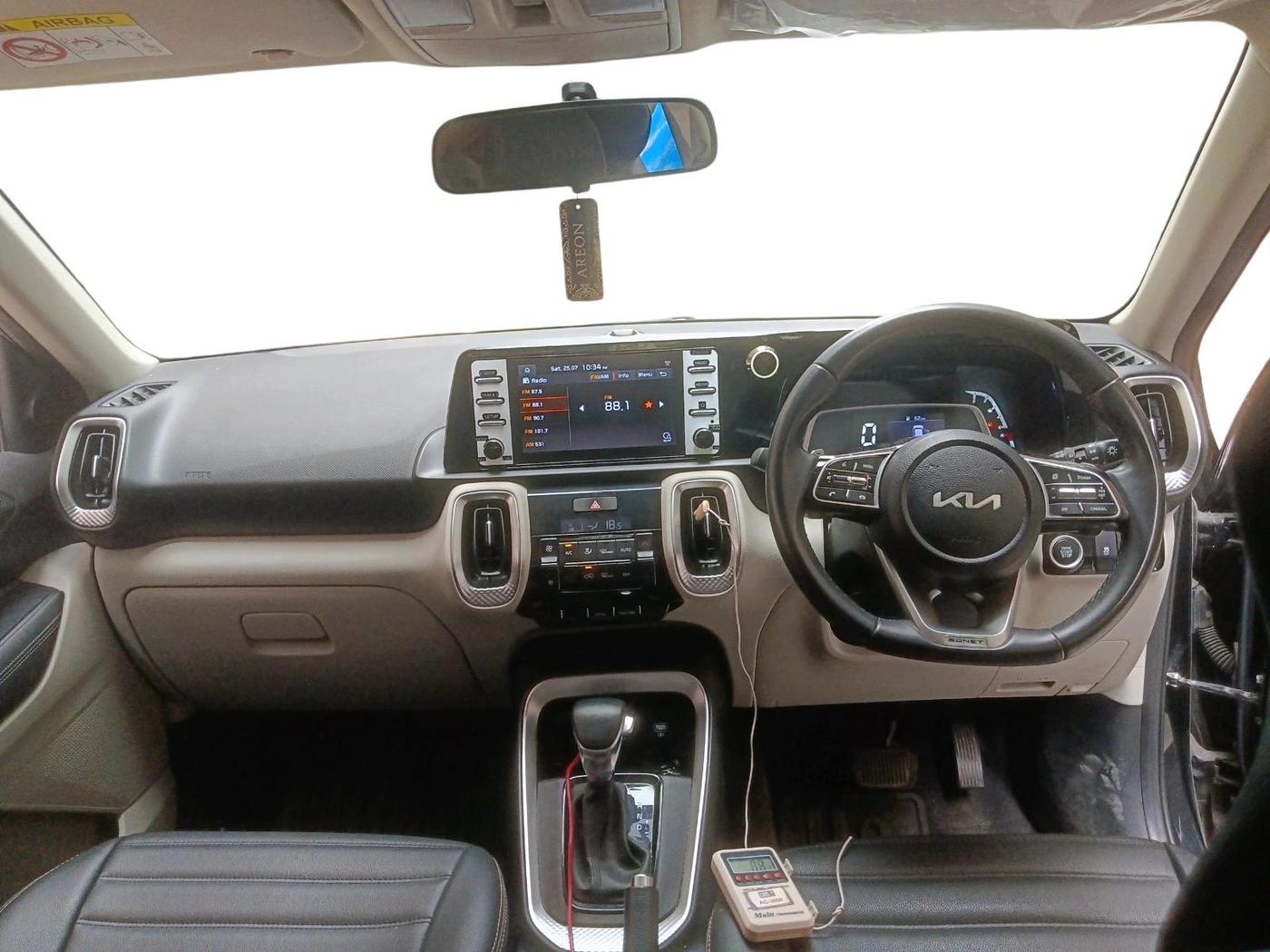 2022 KIA SONET HTX 1.5 AT, Diesel, Automatic, 65,396 km, interior