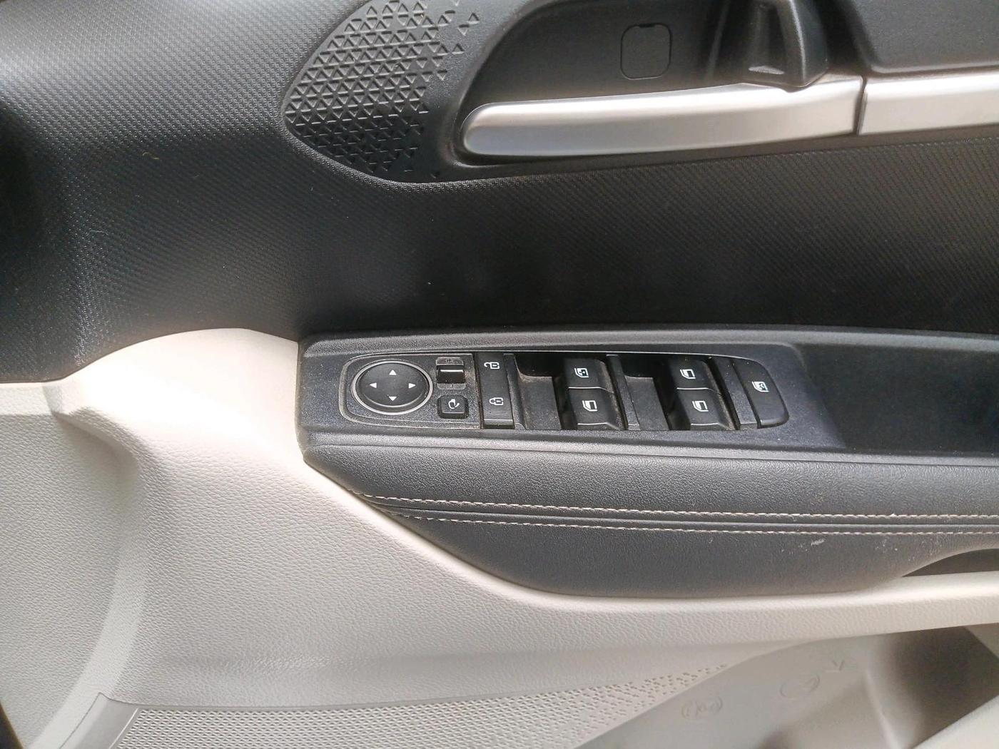 2022 KIA SONET HTX 1.5 AT, Diesel, Automatic, 65,396 km, interior