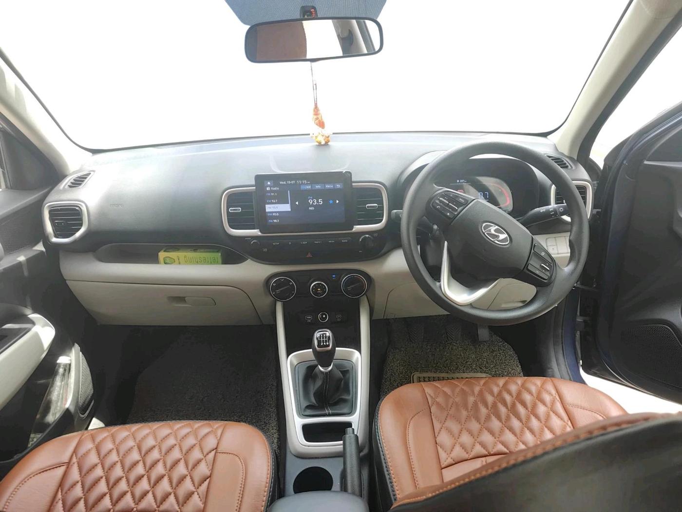 2023 Hyundai VENUE S PLUS 1.5 CRDI, Diesel, Manual, 16,734 km, interior