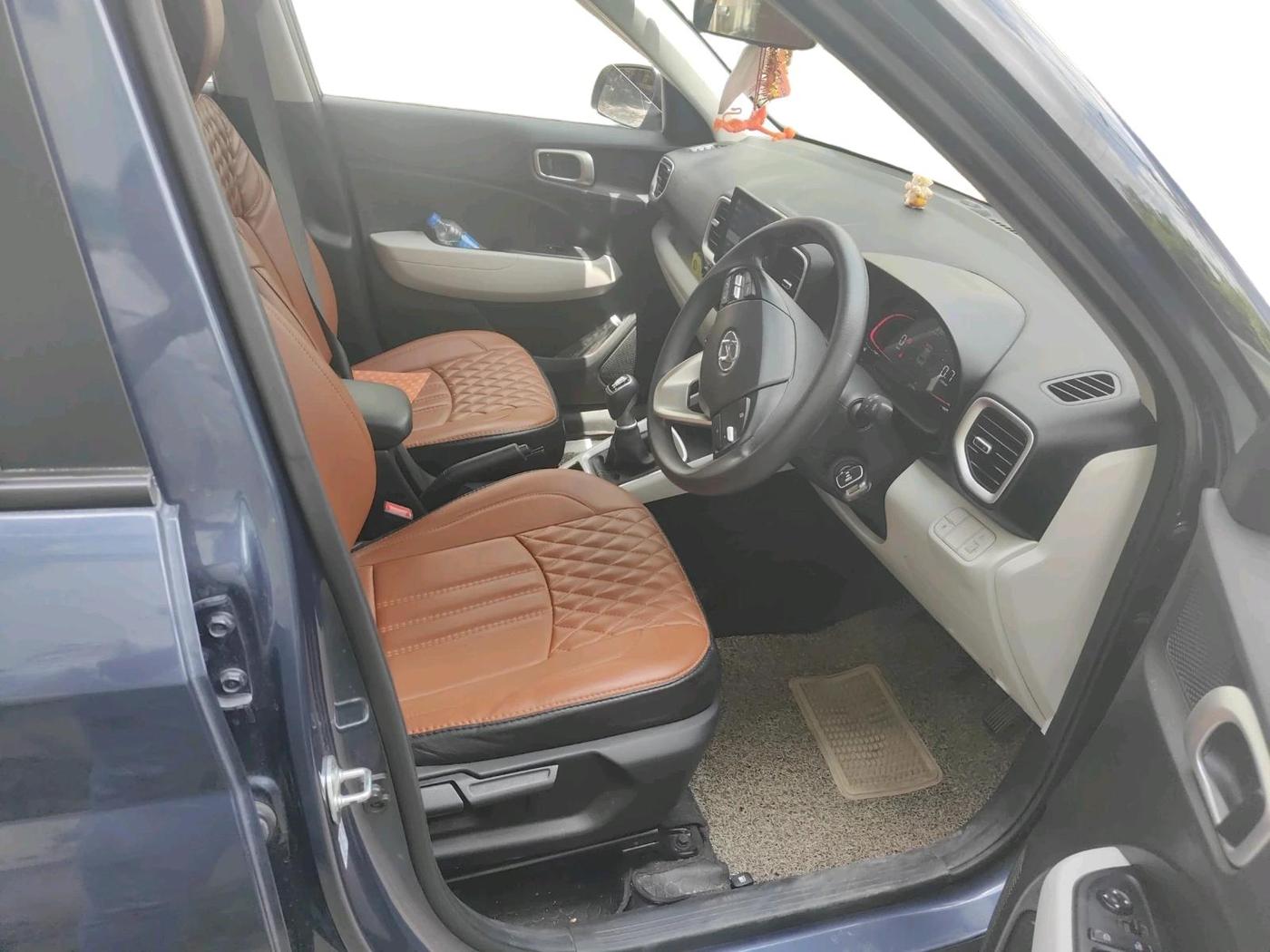 2023 Hyundai VENUE S PLUS 1.5 CRDI, Diesel, Manual, 16,734 km, interior