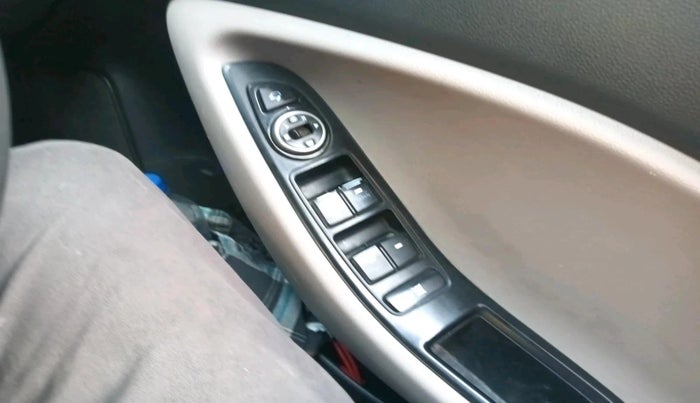 2015 Hyundai Elite i20 SPORTZ 1.2, Petrol, Manual, 85,552 km, interior