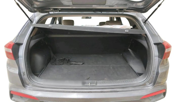 2017 Hyundai Creta SX PLUS 1.6 PETROL, Petrol, Manual, 65,946 km, exterior