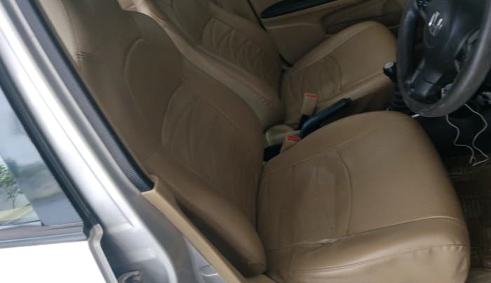 2014 Honda Amaze 1.2L I-VTEC S, Petrol, Manual, 1,10,776 km, interior