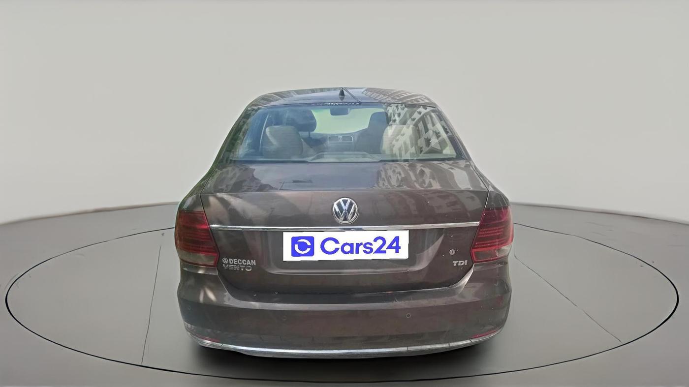 2015 Volkswagen Vento HIGHLINE PLUS 1.5 AT 16 ALLOY, Diesel, Automatic, 1,17,949 km, exterior