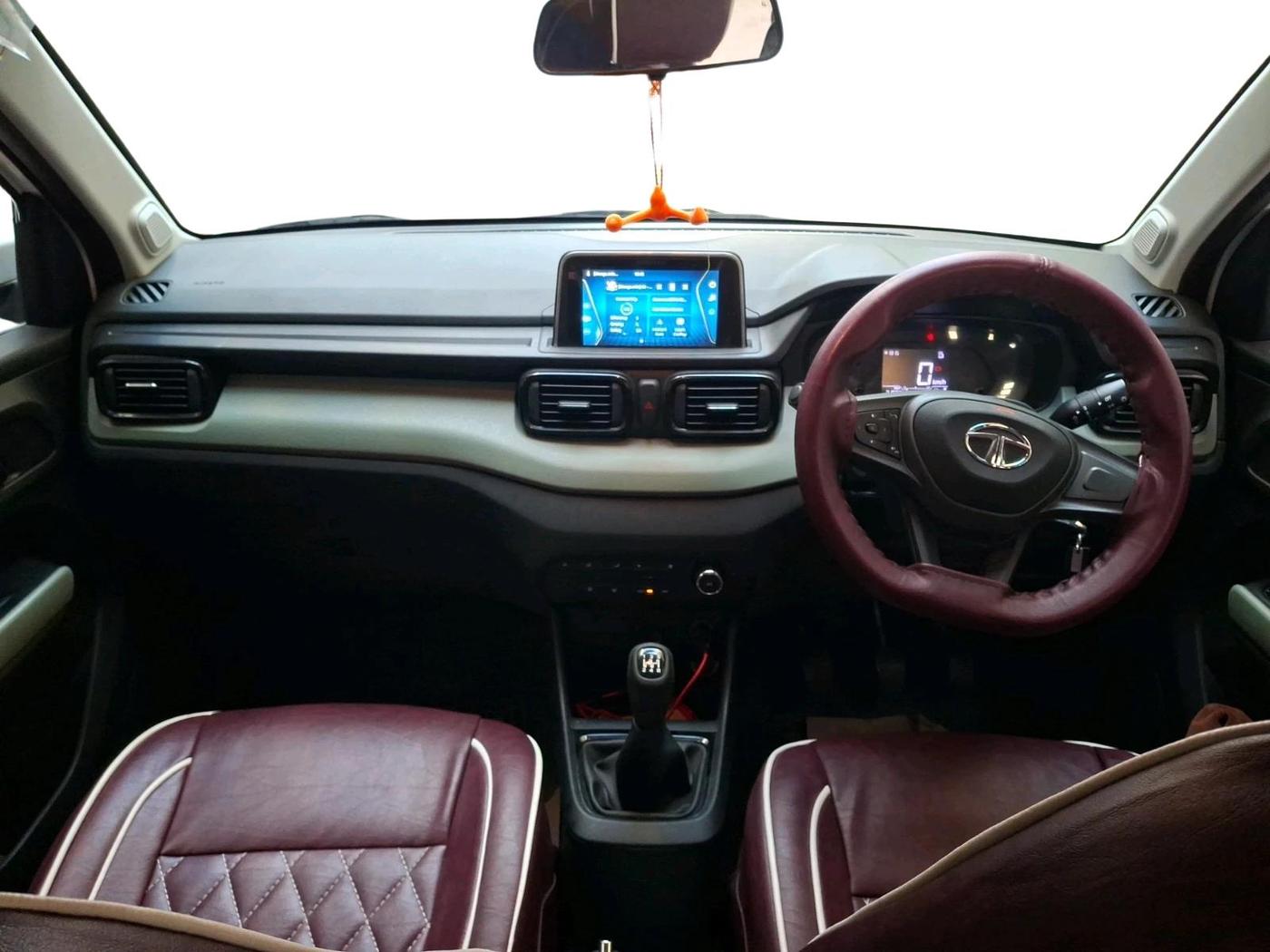 2023 Tata PUNCH ADVENTURE MT CNG , CNG, Manual, 21,820 km, interior