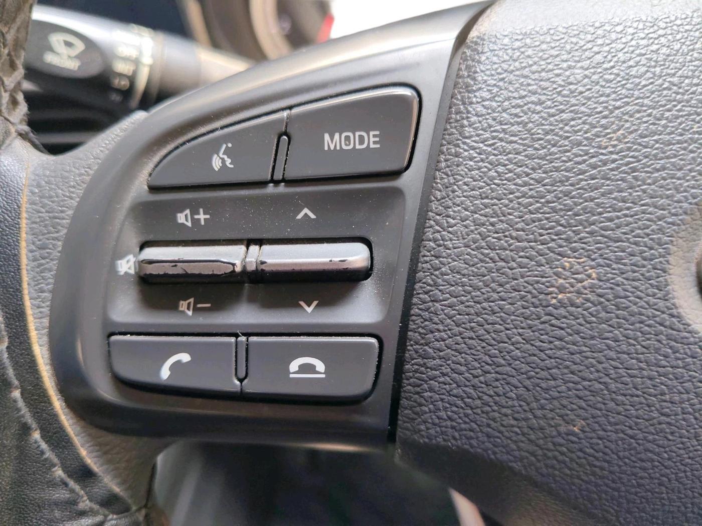 2020 Hyundai GRAND I10 NIOS SPORTZ AMT 1.2 KAPPA VTVT, Petrol, Automatic, 53,727 km, interior