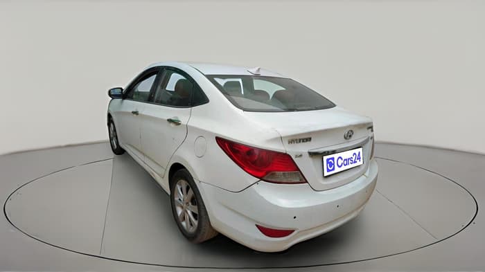 2012 Hyundai Verna FLUIDIC 1.6 CRDI SX, Diesel, Manual, 2,44,337 km, exterior
