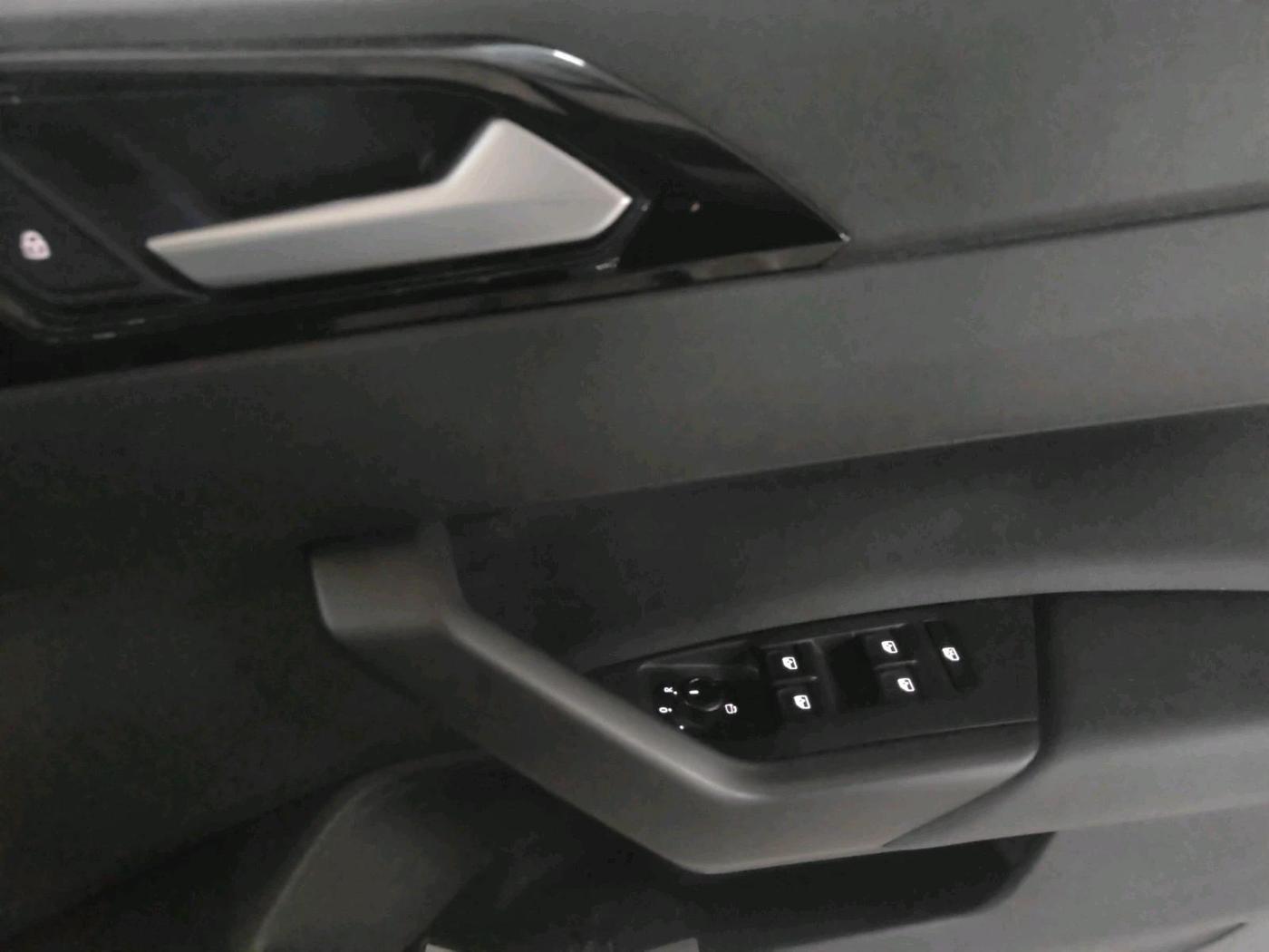 2026 Volkswagen VIRTUS GT PLUS TSI 1.5 EVO DSG, Petrol, Automatic, 5,360 km, interior