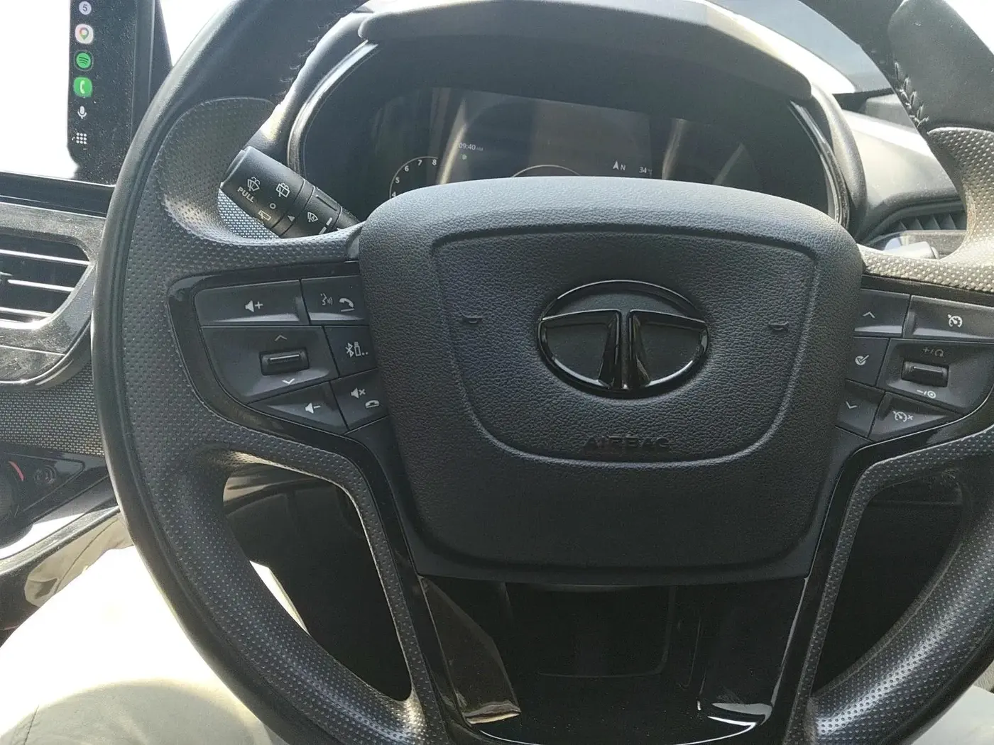 2023 Tata Safari XZA PLUS O RED DARK , Diesel, Automatic, 27,581 km, interior