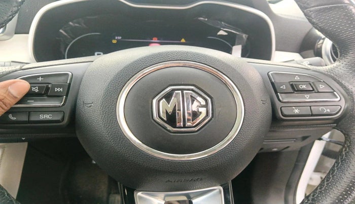 2022 MG ASTOR SHARP 1.5 CVT, Petrol, Automatic, 16,102 km, interior