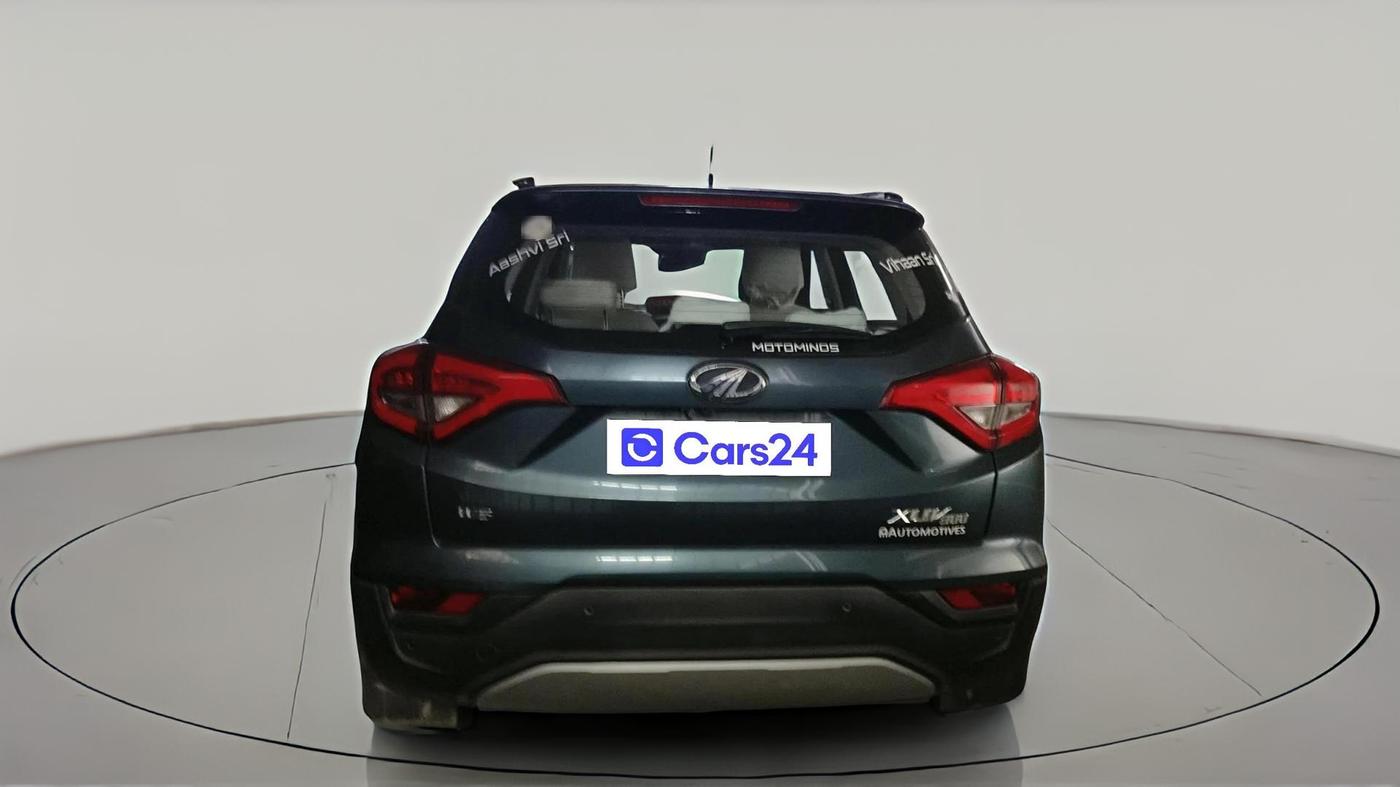 2021 Mahindra XUV300 W8 (O) 1.2 PETROL, Petrol, Manual, 1,10,041 km, exterior