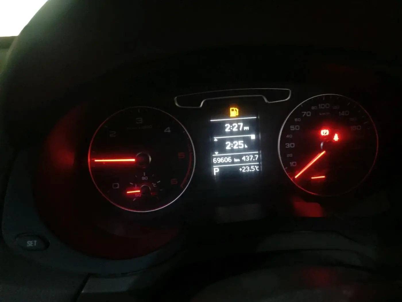 2015 Audi Q3 35TDI PREMIUM, Diesel, Automatic, 69,606 km, interior