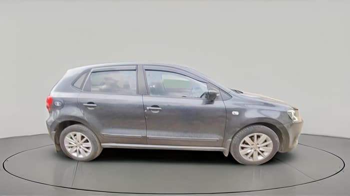 2014 Volkswagen Polo HIGHLINE1.5L, Diesel, Manual, 1,23,908 km, exterior