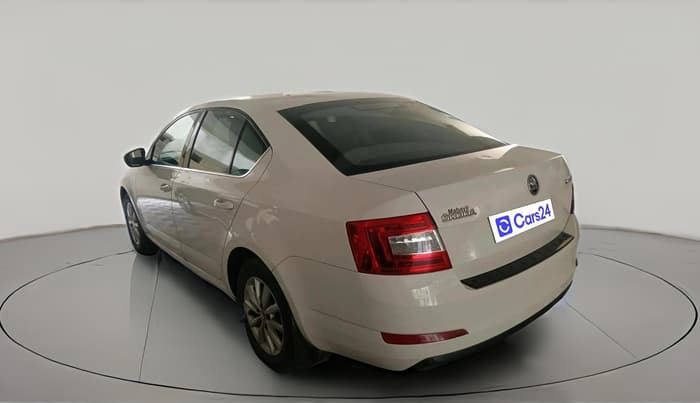 2016 Skoda Octavia 2.0 TDI CR STYLE PLUS AT, Diesel, Automatic, 2,01,534 km, exterior