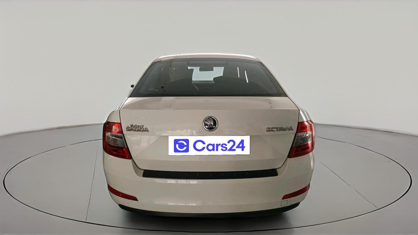 2016 Skoda Octavia 2.0 TDI CR STYLE PLUS AT, Diesel, Automatic, 2,01,534 km, exterior