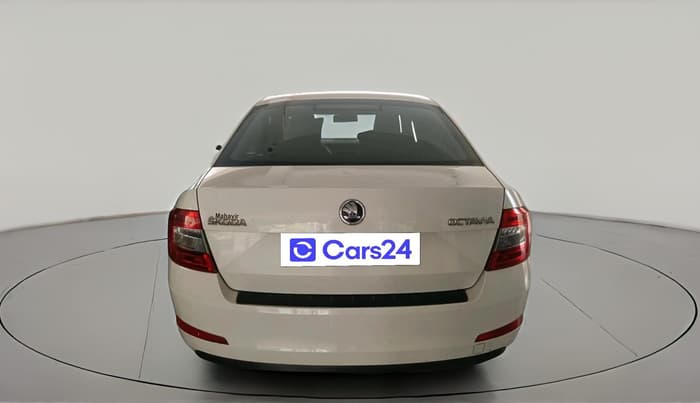 2016 Skoda Octavia 2.0 TDI CR STYLE PLUS AT, Diesel, Automatic, 2,01,534 km, exterior