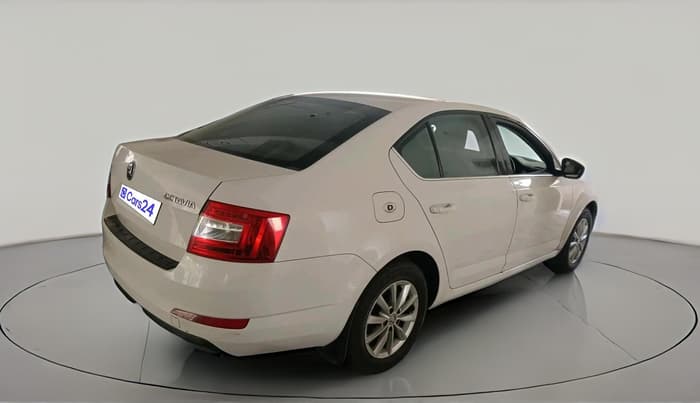 2016 Skoda Octavia 2.0 TDI CR STYLE PLUS AT, Diesel, Automatic, 2,01,534 km, exterior