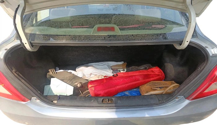 2013 Maruti Swift Dzire VXI, Petrol, Manual, 1,42,032 km, exterior