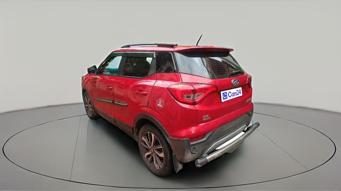 2020 Mahindra XUV300 W8 (O) 1.5 DIESEL AMT, Diesel, Automatic, 1,03,531 km, exterior