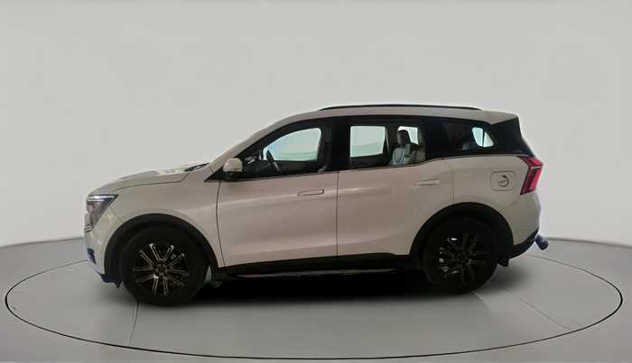 2022 Mahindra XUV700 AX 7 LUXURY P AT 7 STR, Petrol, Automatic, 57,701 km, exterior