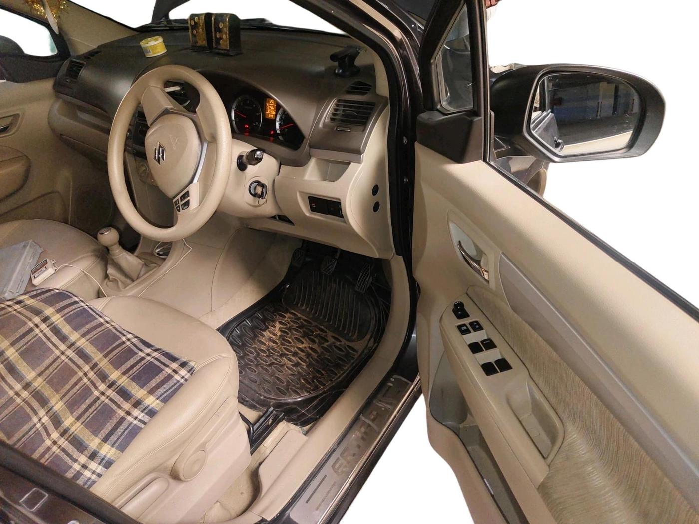 2015 Maruti Ertiga ZDI, Diesel, Manual, 64,158 km, interior