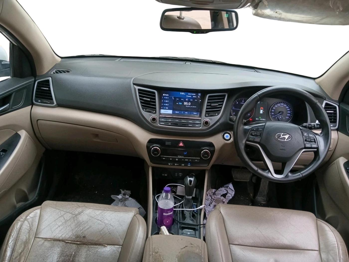2017 Hyundai Tucson GLS 2WD AT DIESEL, Diesel, Automatic, 1,70,149 km, interior
