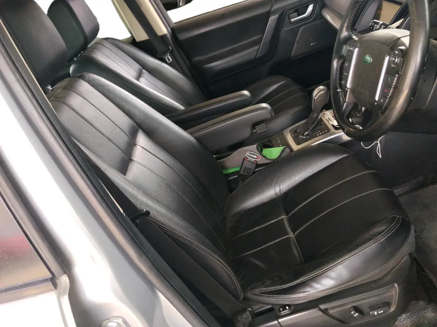 2013 Landrover Freelander 2 TD4 SE, Diesel, Automatic, 1,06,898 km, interior