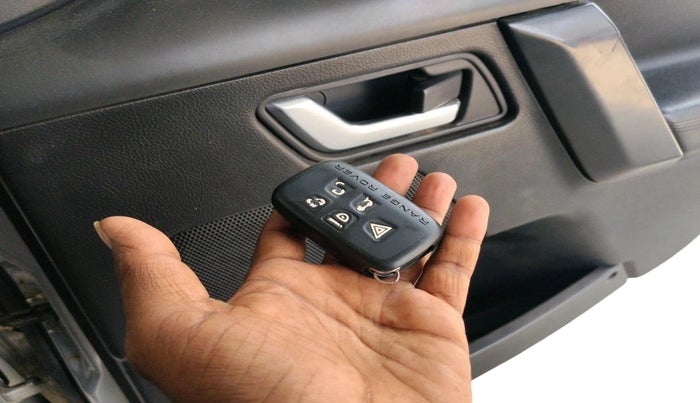 2013 Landrover Freelander 2 TD4 SE, Diesel, Automatic, 1,06,898 km, interior