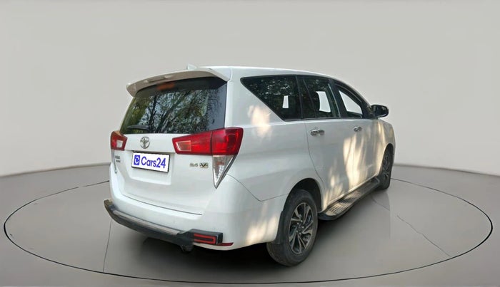 2022 Toyota Innova Crysta 2.4 VX 8 STR, Diesel, Manual, 50,310 km, exterior