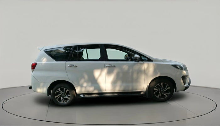 2022 Toyota Innova Crysta 2.4 VX 8 STR, Diesel, Manual, 50,310 km, exterior