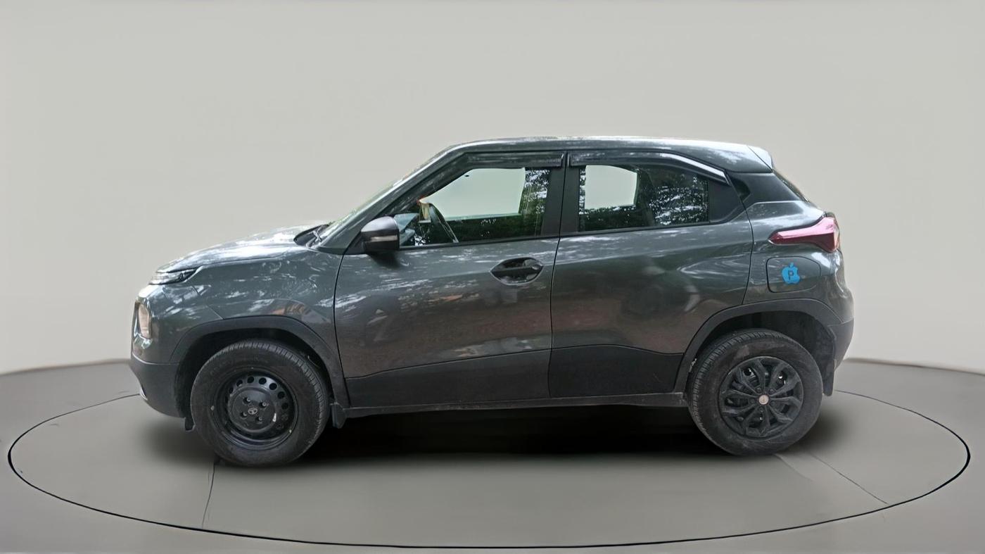 2024 Tata PUNCH PURE MT, Petrol, Manual, 8,439 km, exterior