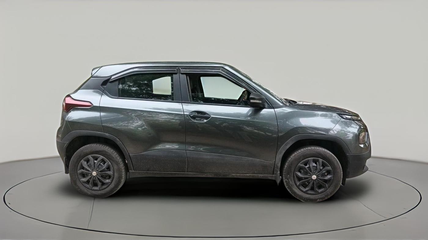2024 Tata PUNCH PURE MT, Petrol, Manual, 8,439 km, exterior